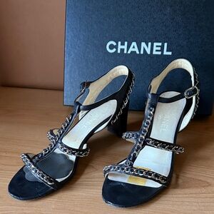 CHANEL Black and Gold Chain Heels